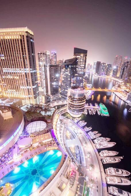 Jw Marriott Hotel Marina Residence Dubai Exteriör bild