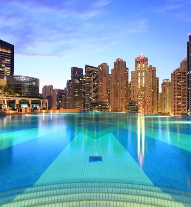 Jw Marriott Hotel Marina Residence Dubai Exteriör bild