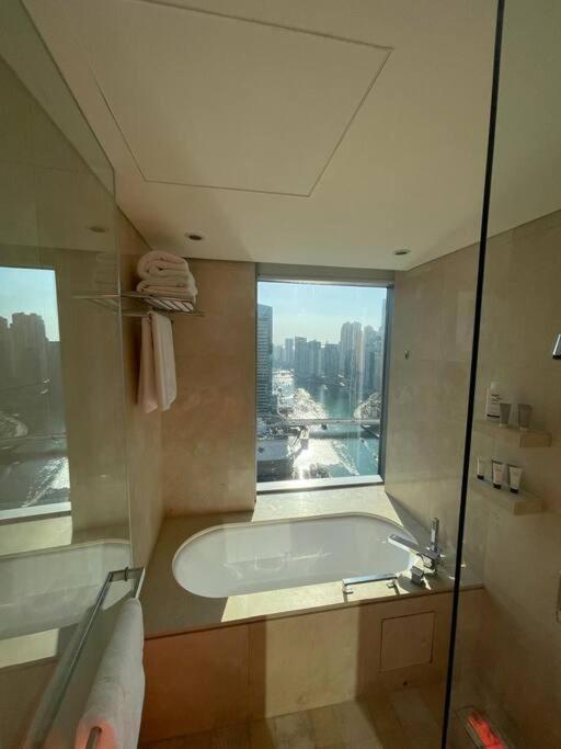 Jw Marriott Hotel Marina Residence Dubai Exteriör bild